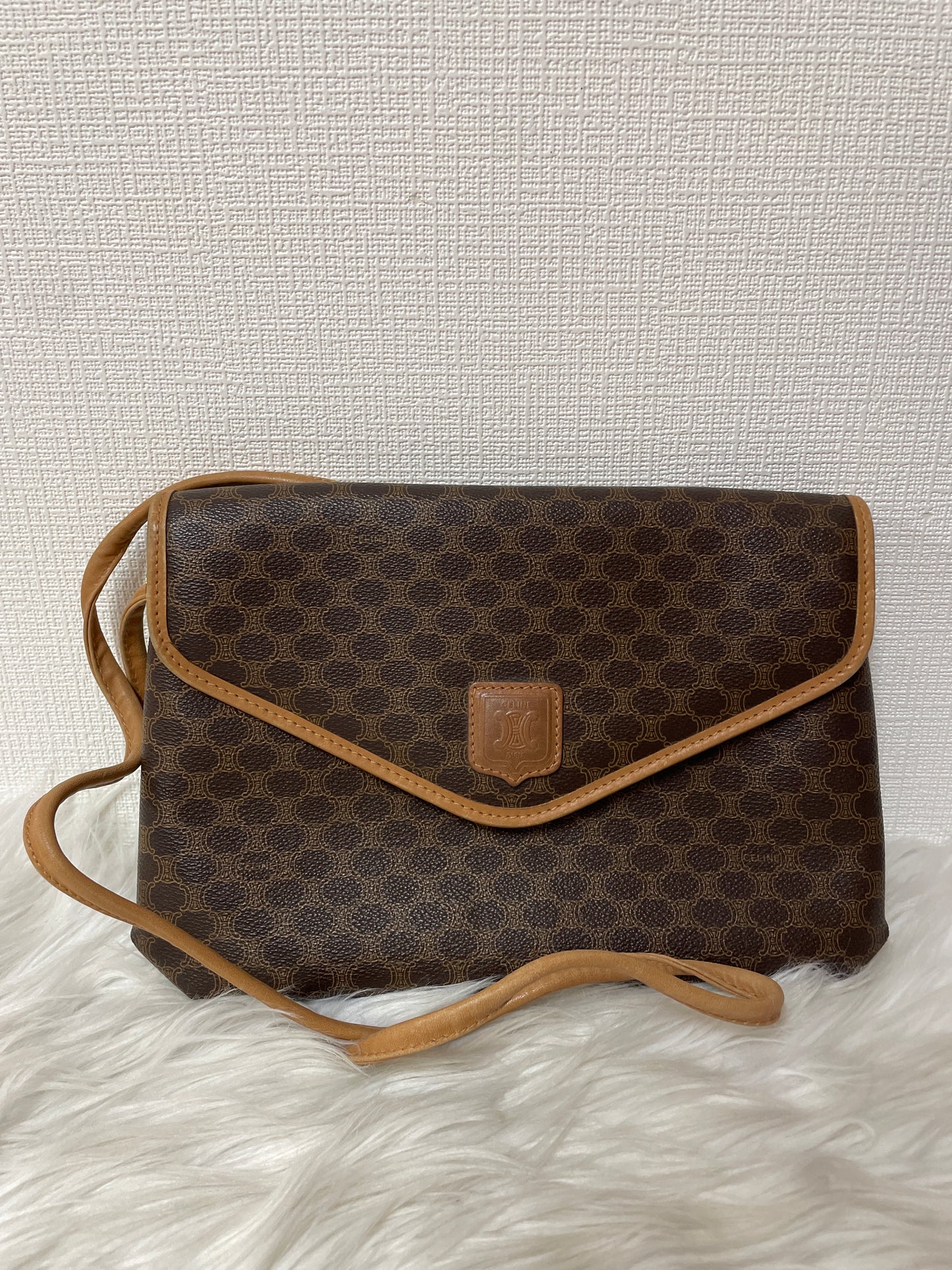 Celine Brown Shoulder Bags A-15546