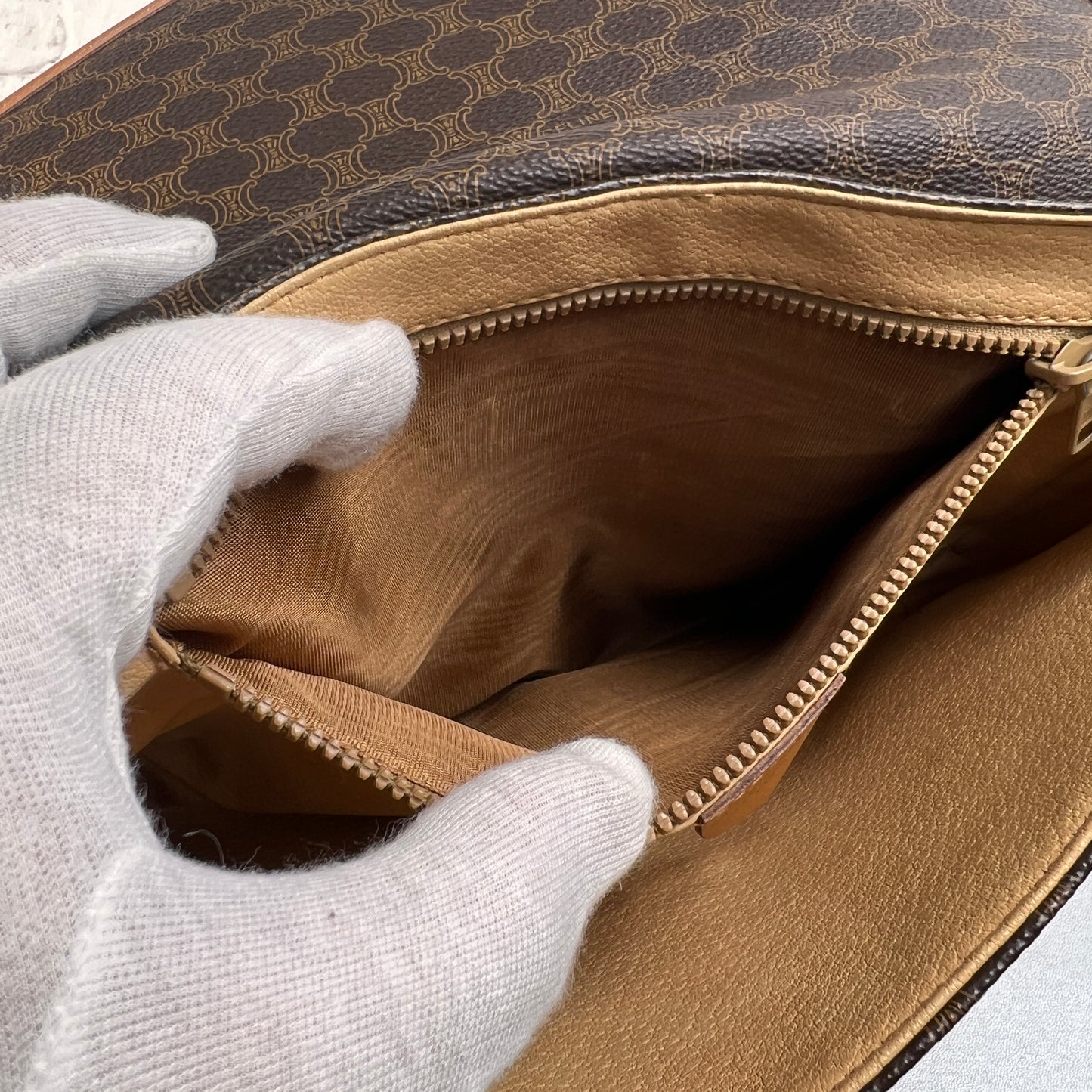 Celine Brown Shoulder Bags A-15546