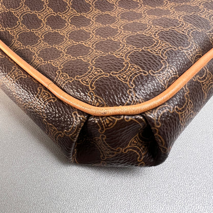 Celine Brown Shoulder Bags A-15546