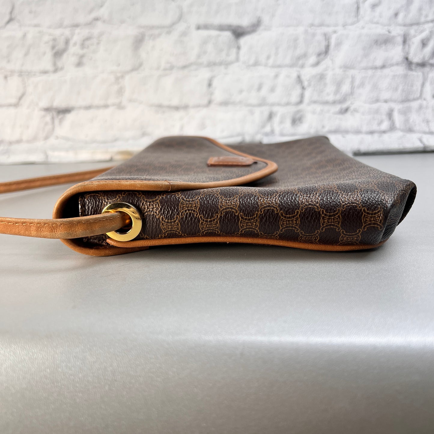 Celine Brown Shoulder Bags A-15546