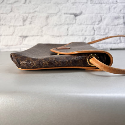 Celine Brown Shoulder Bags A-15546