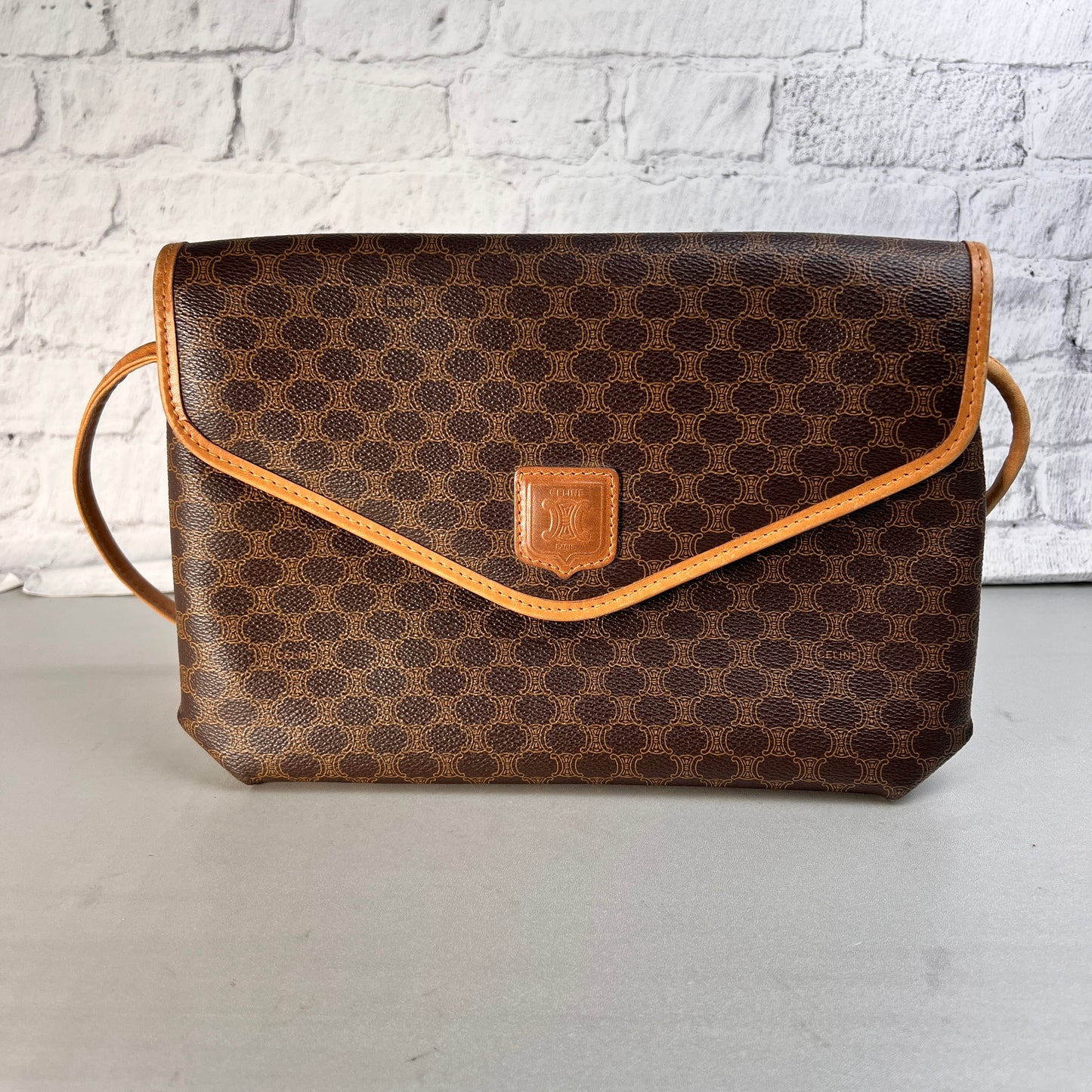 Celine Brown Shoulder Bags A-15546