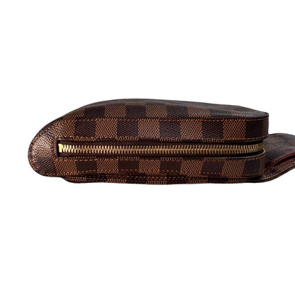 Louis Vuitton Black Shoulder Bags A-15548