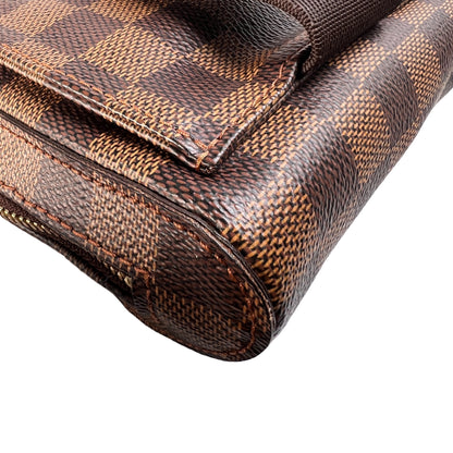 Louis Vuitton Black Shoulder Bags A-15548
