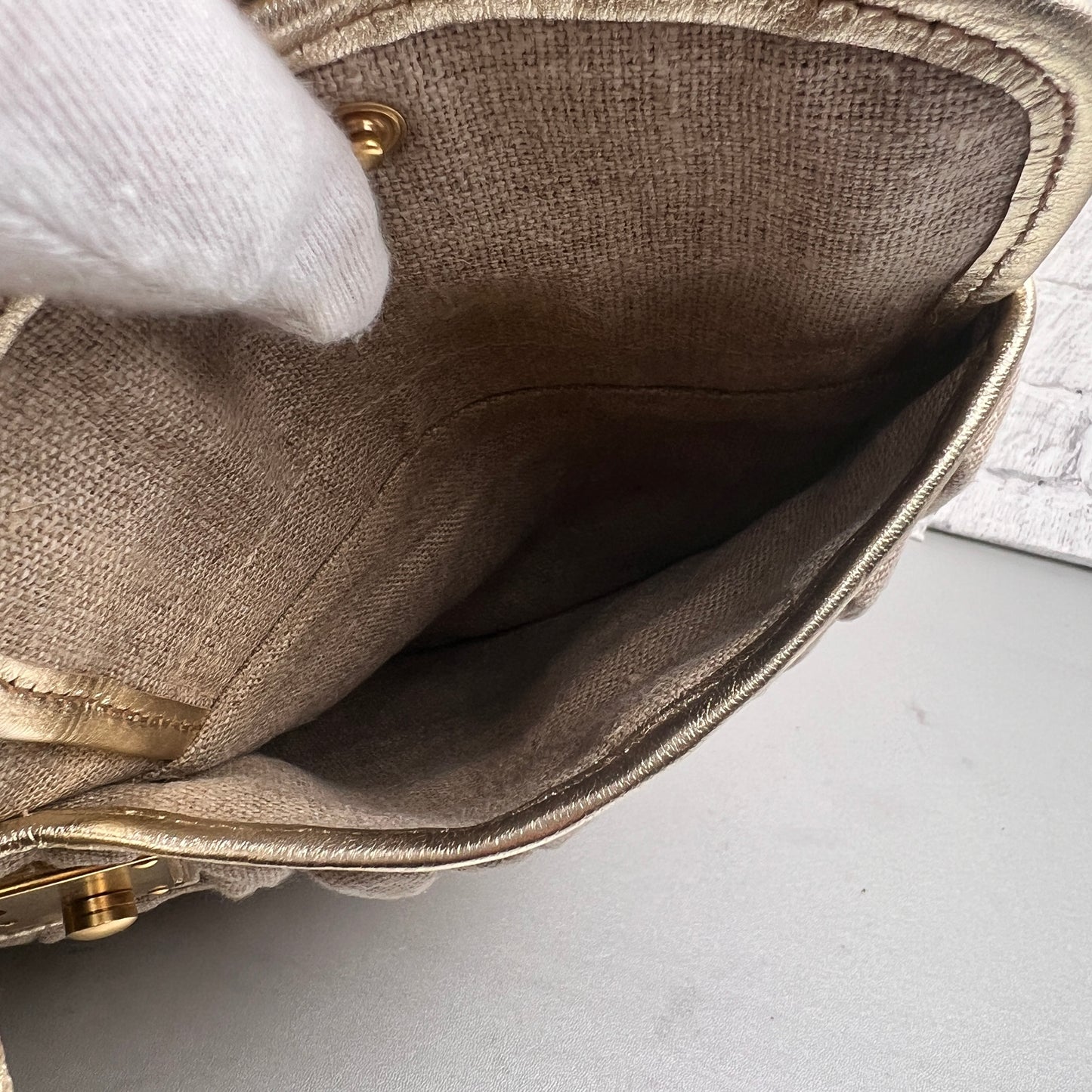 Miu Miu Beige Handle Bags A-15552