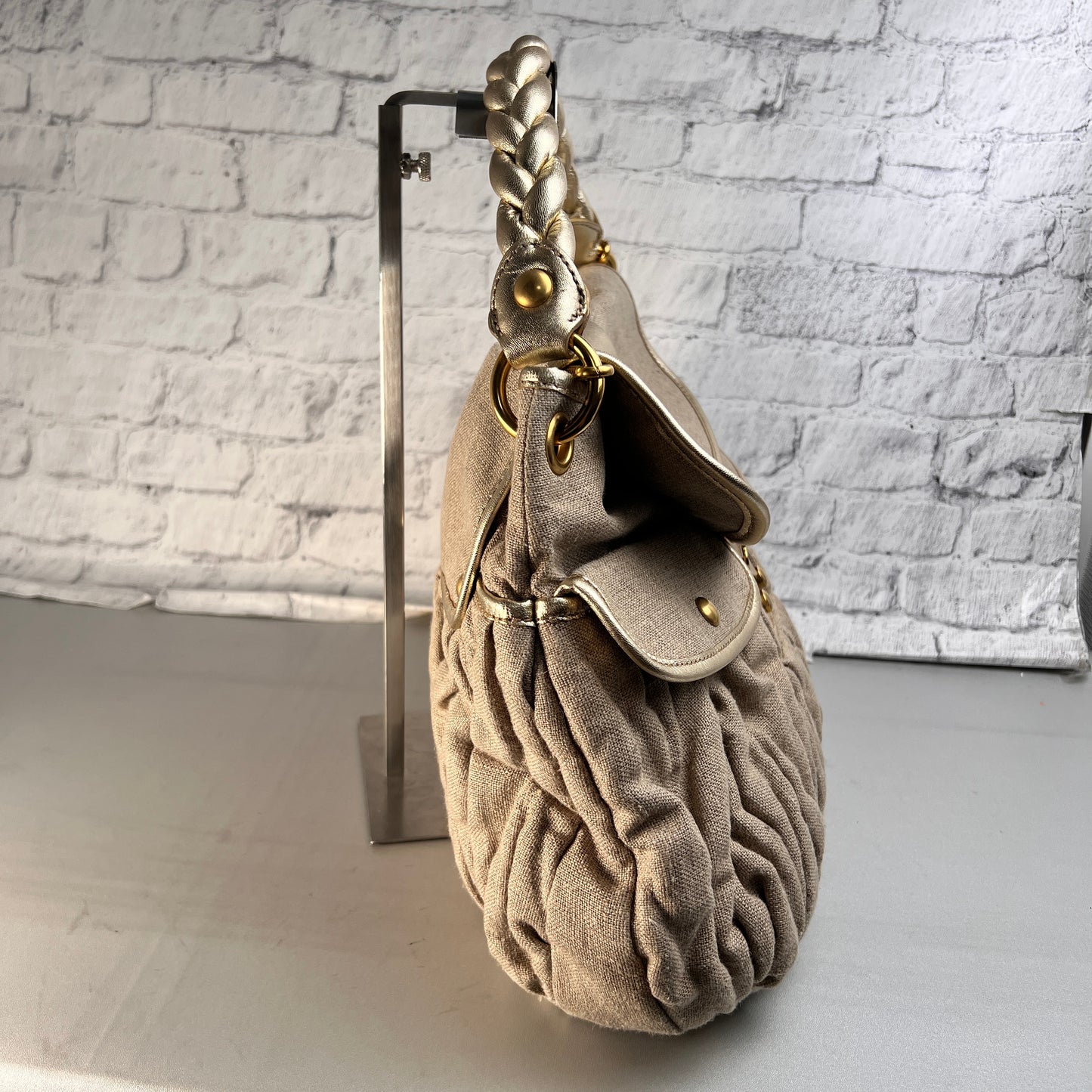 Miu Miu Beige Handle Bags A-15552