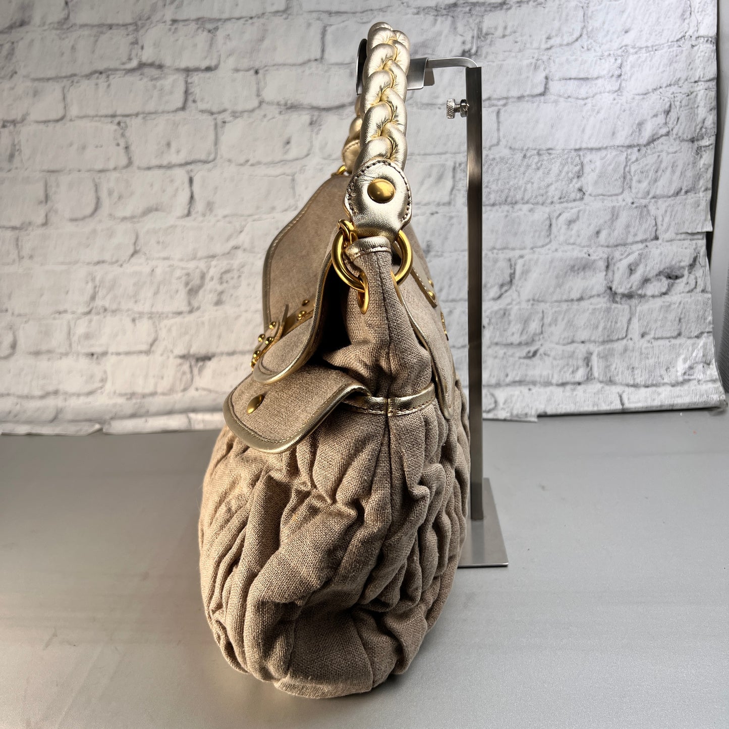 Miu Miu Beige Handle Bags A-15552