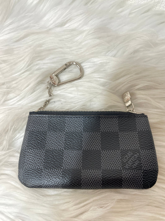 Louis Vuitton Gray Pouches A-15557