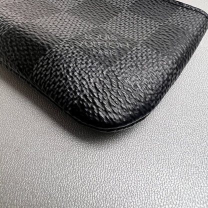 Louis Vuitton Gray Pouches A-15557