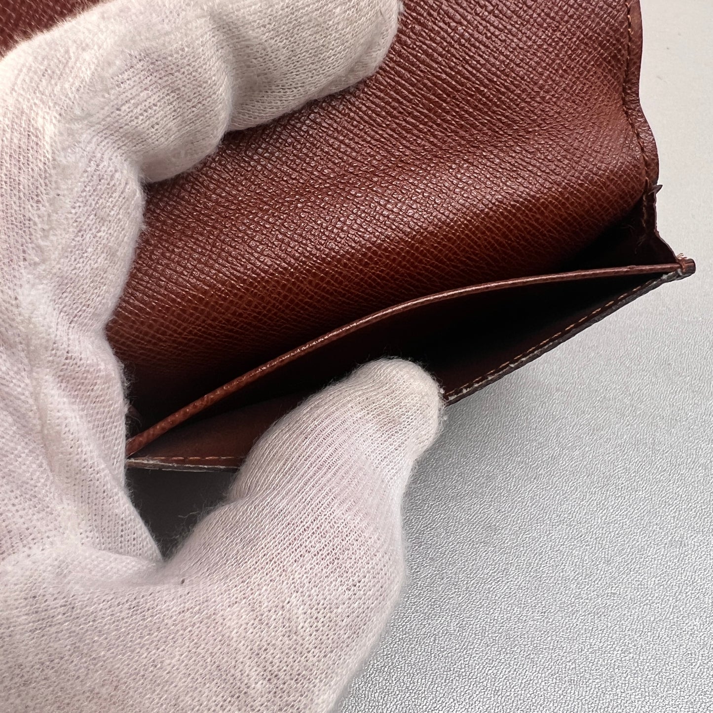 Louis Vuitton Brown Small goods A-15561