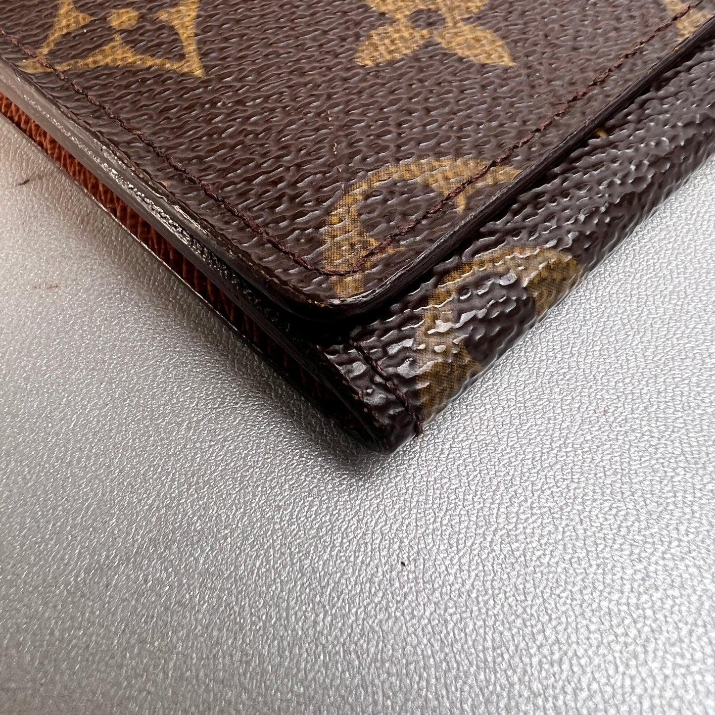 Louis Vuitton Brown Small goods A-15561