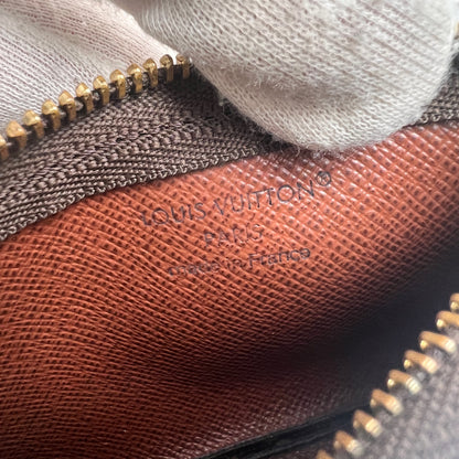 Louis Vuitton Black Pouches A-15564