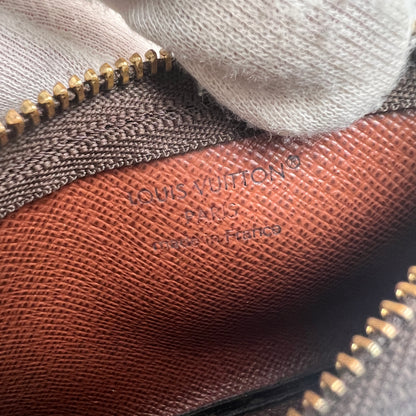 Louis Vuitton Black Pouches A-15564