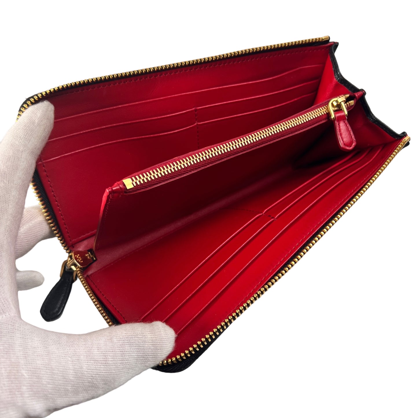 Prada Black Wallets A-15582