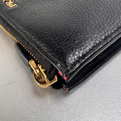 Prada Black Wallets A-15582
