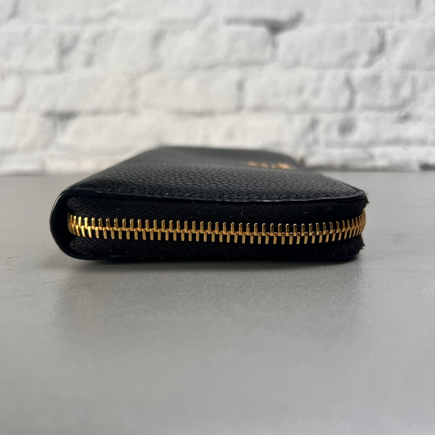 Prada Black Wallets A-15582