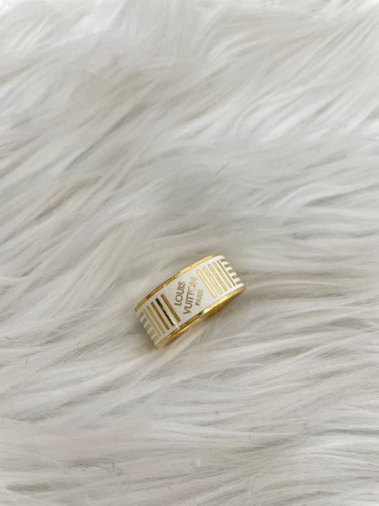 Louis Vuitton White Small goods A-15600