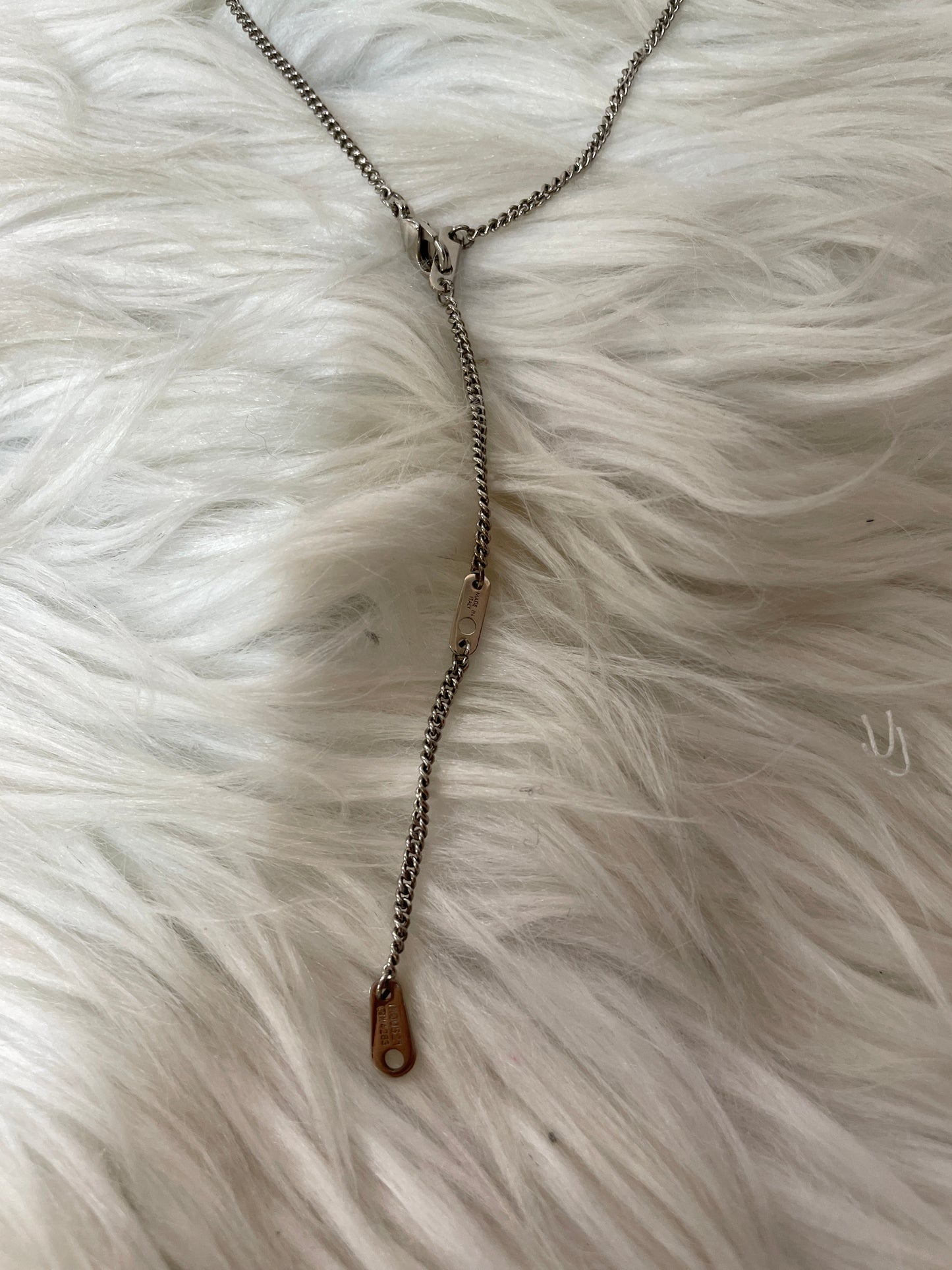 Louis Vuitton Silver Necklaces A-15604