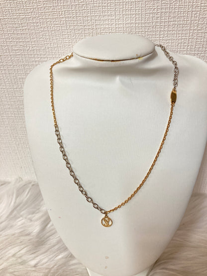 Louis Vuitton Multicolor Necklaces A-15608