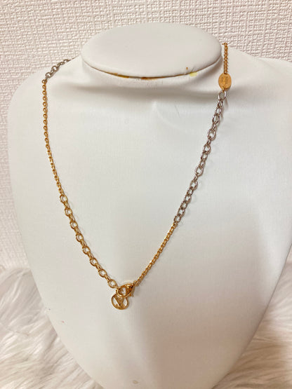 Louis Vuitton Multicolor Necklaces A-15608