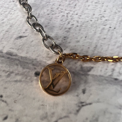 Louis Vuitton Multicolor Necklaces A-15608