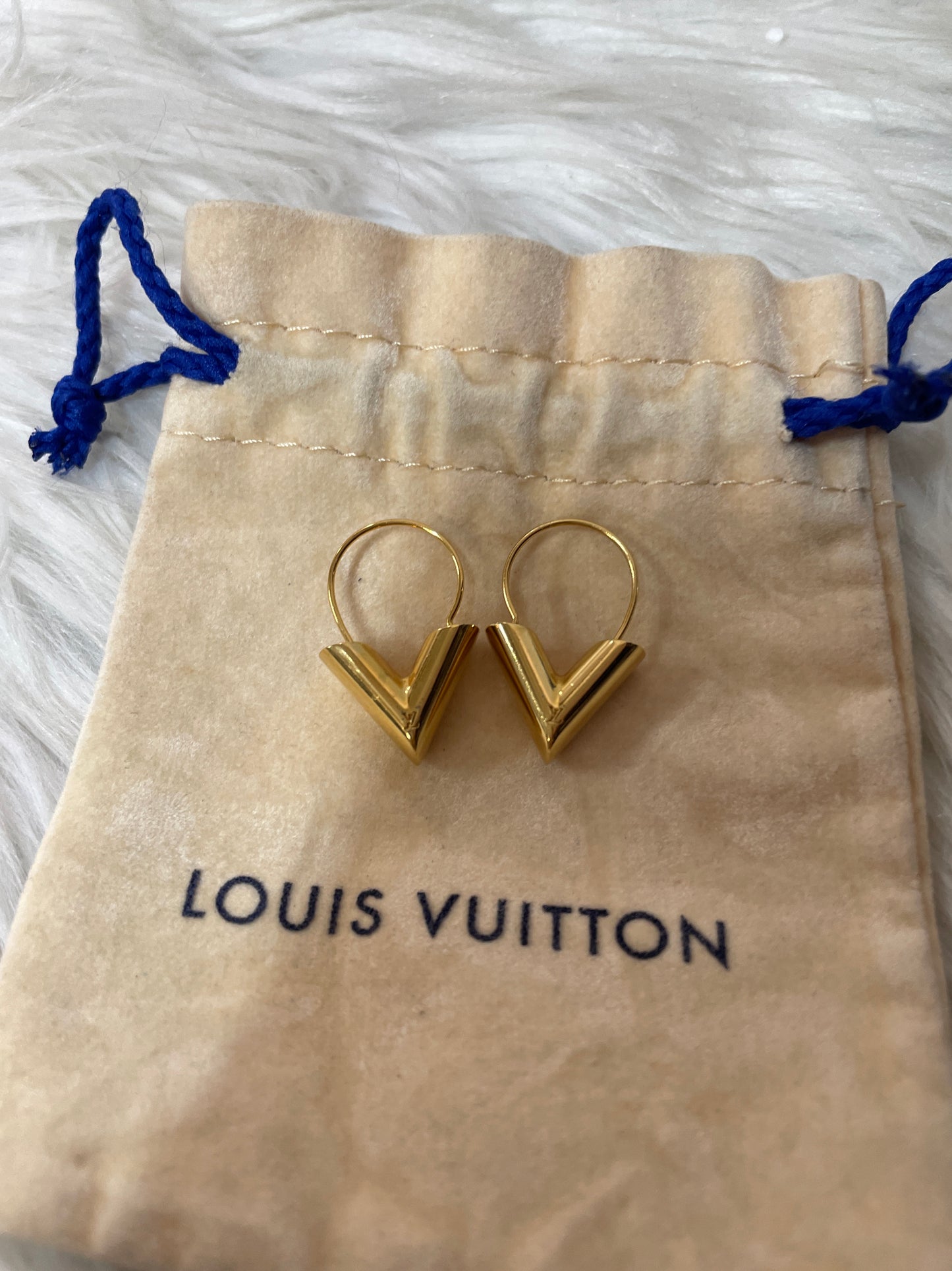 Louis Vuitton Gold Earrings A-15611
