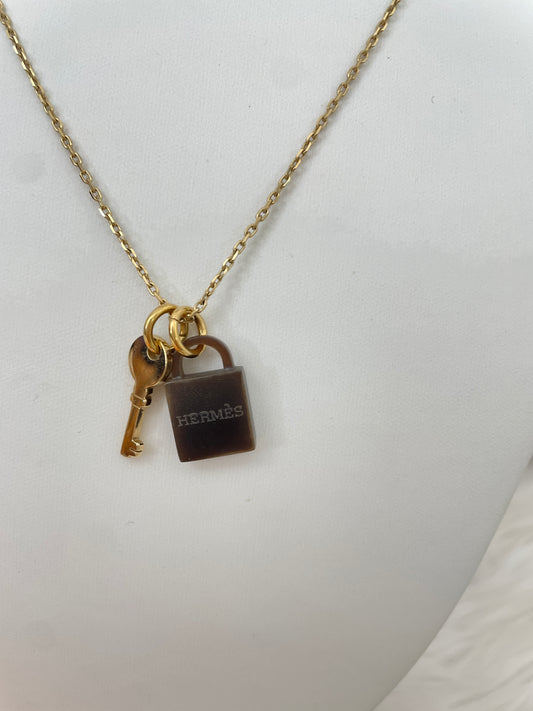 Hermes Gold Necklaces A-15612