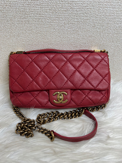 Chanel Red Handle Bags A-15621