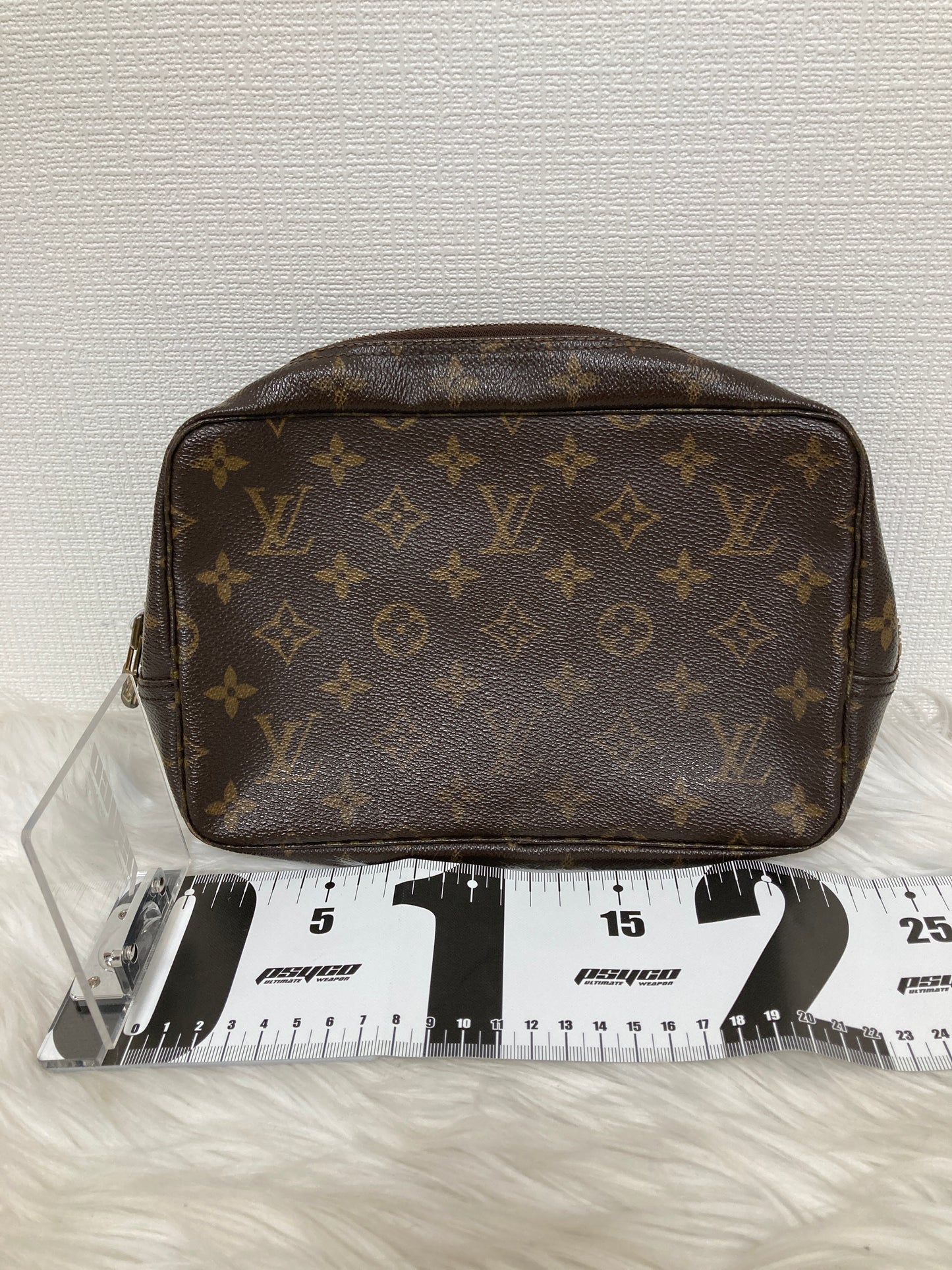 Louis Vuitton Brown Pouches A-15631