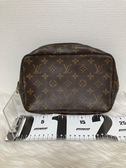 Louis Vuitton Brown Pouches A-15631