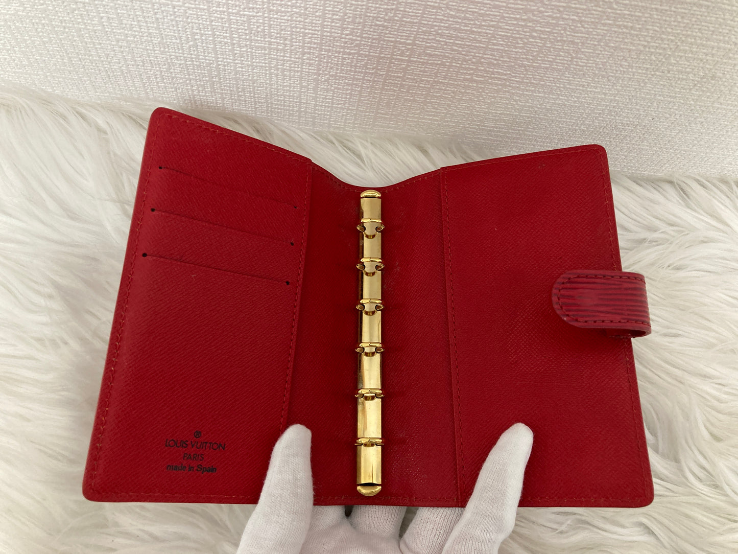 Louis Vuitton Red Small goods A-15632