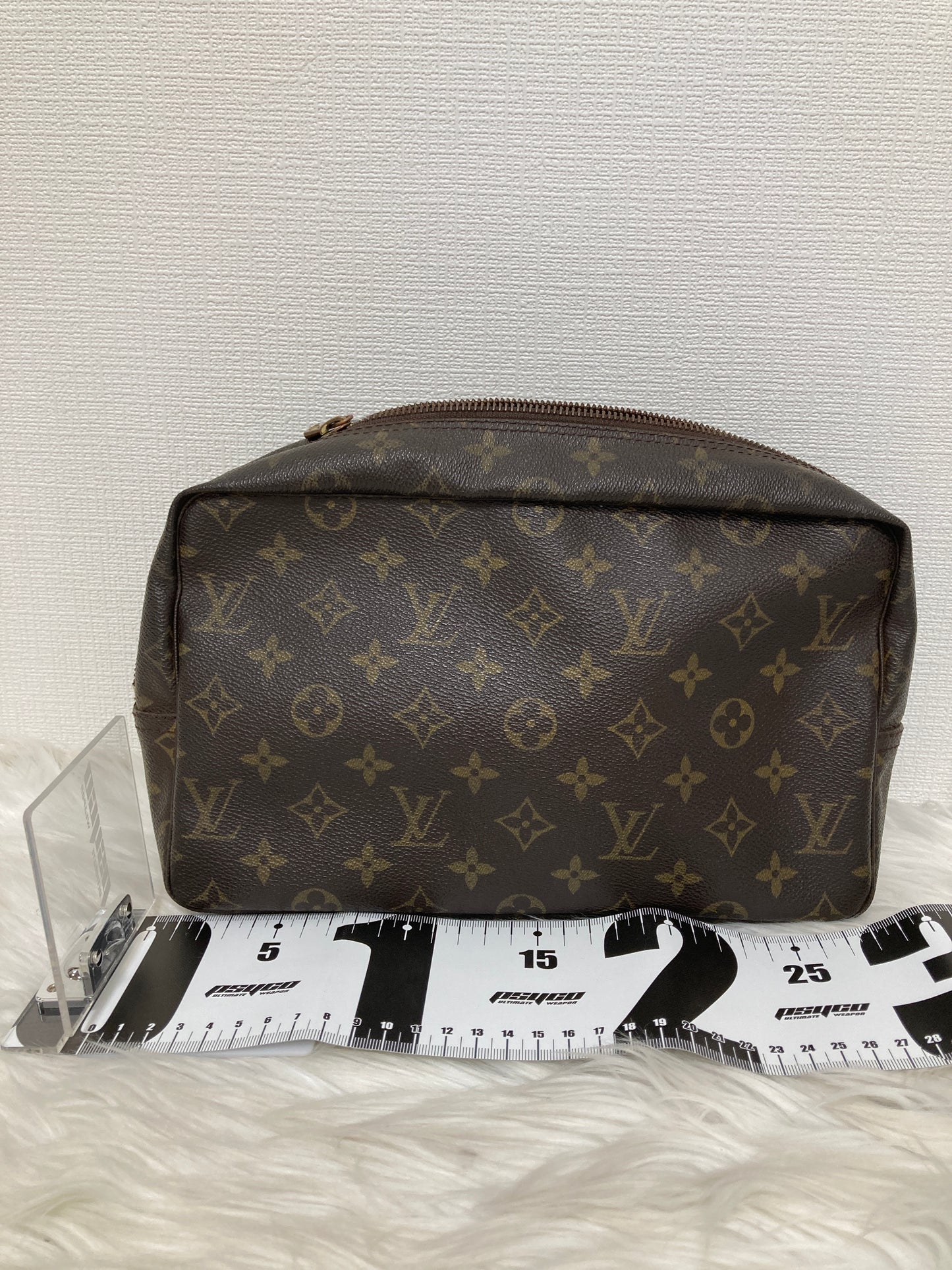 Louis Vuitton Brown Pouches A-15634