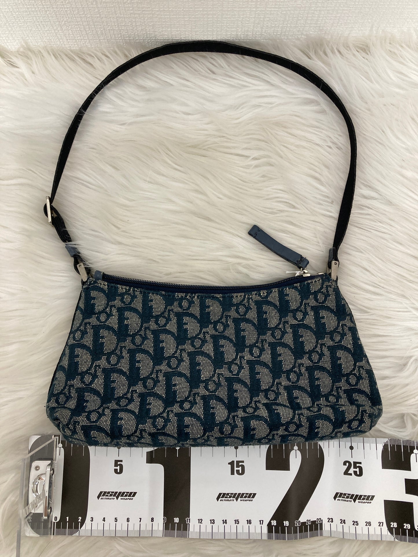 Dior Navy Shoulder Bags A-15640