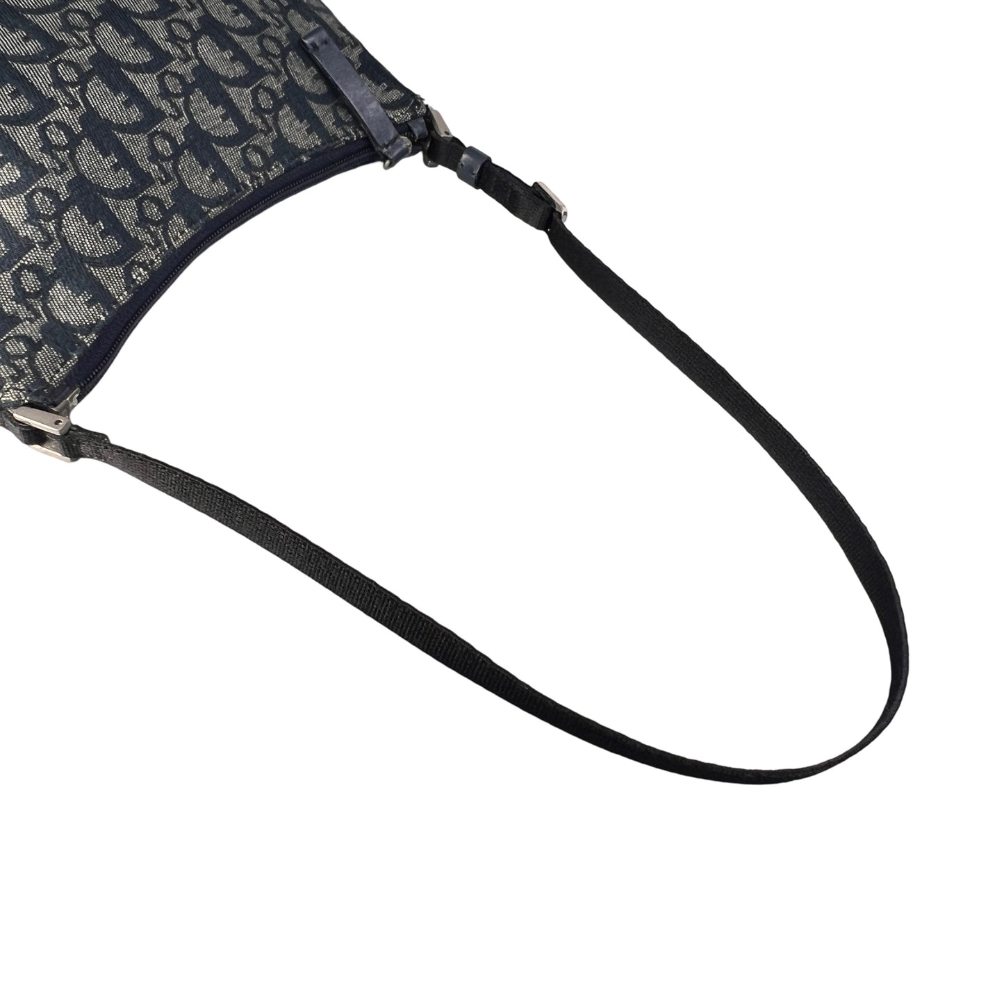Dior Navy Shoulder Bags A-15640