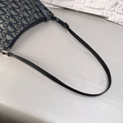 Dior Navy Shoulder Bags A-15640