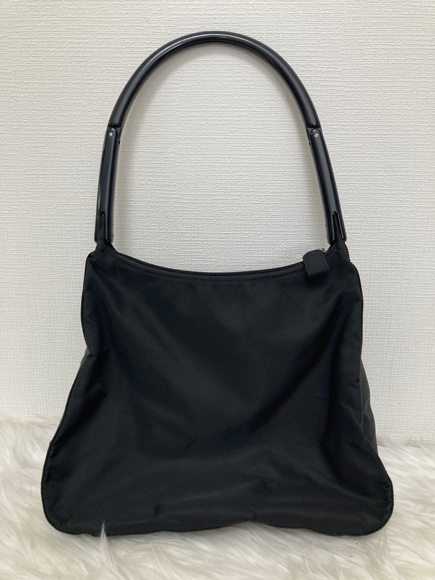 Prada Black Handle Bags A-15643