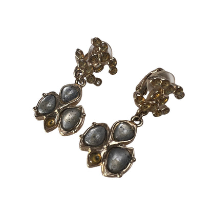 Chanel Gold Earrings A-15644
