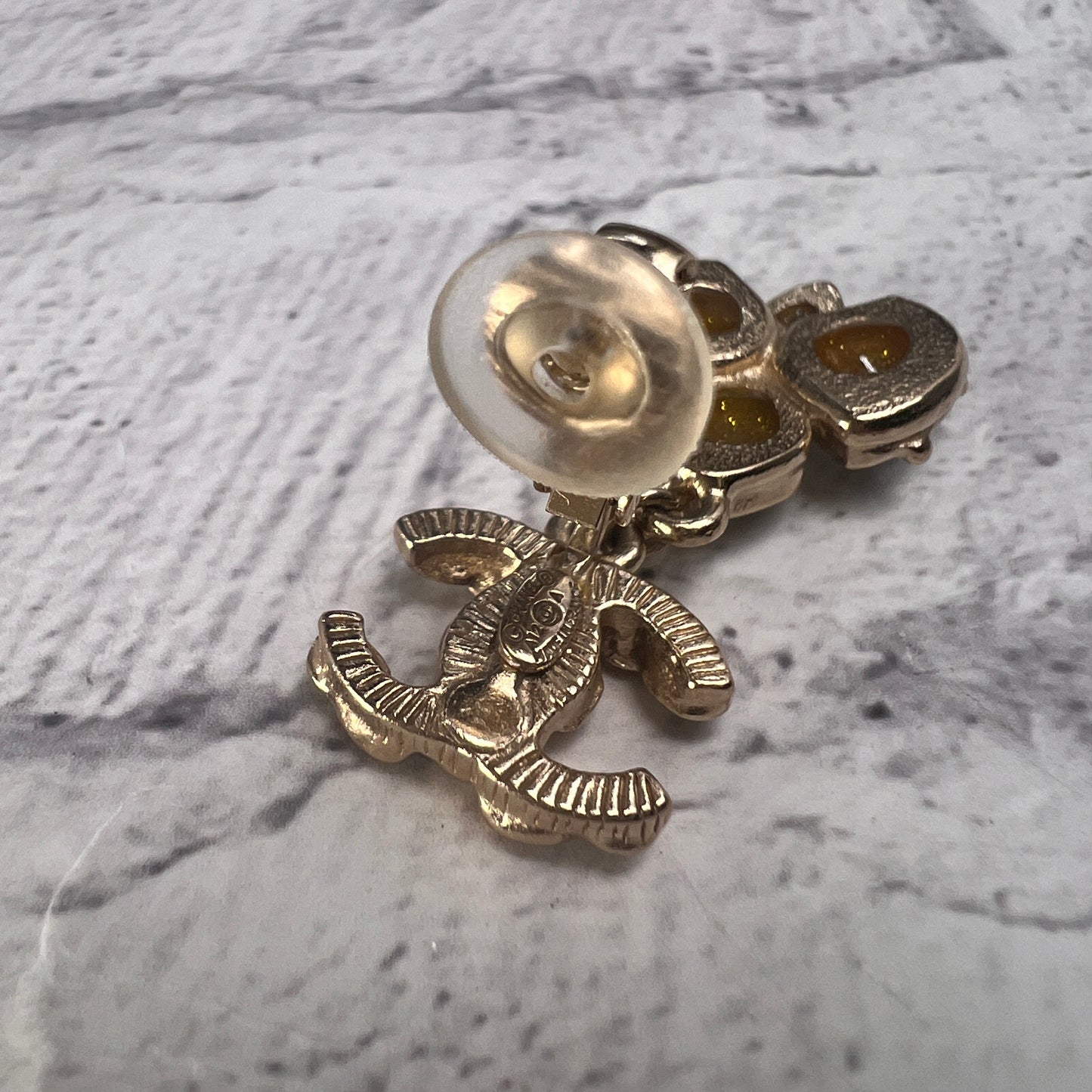 Chanel Gold Earrings A-15644