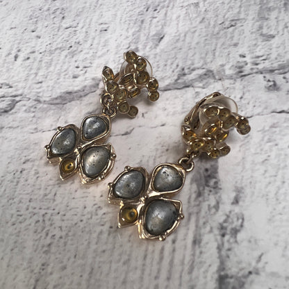 Chanel Gold Earrings A-15644