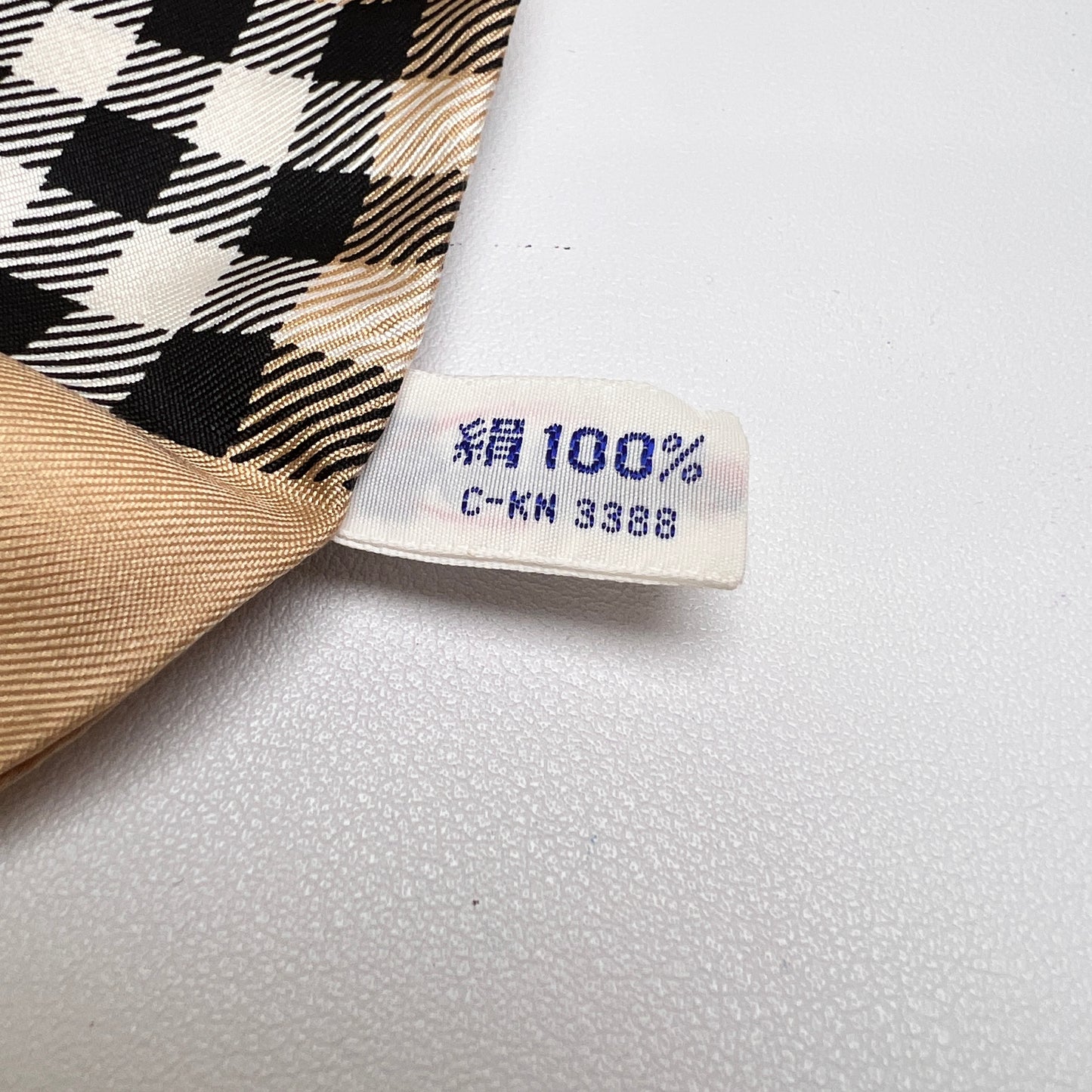 Burberry Beige Scarves A-15645