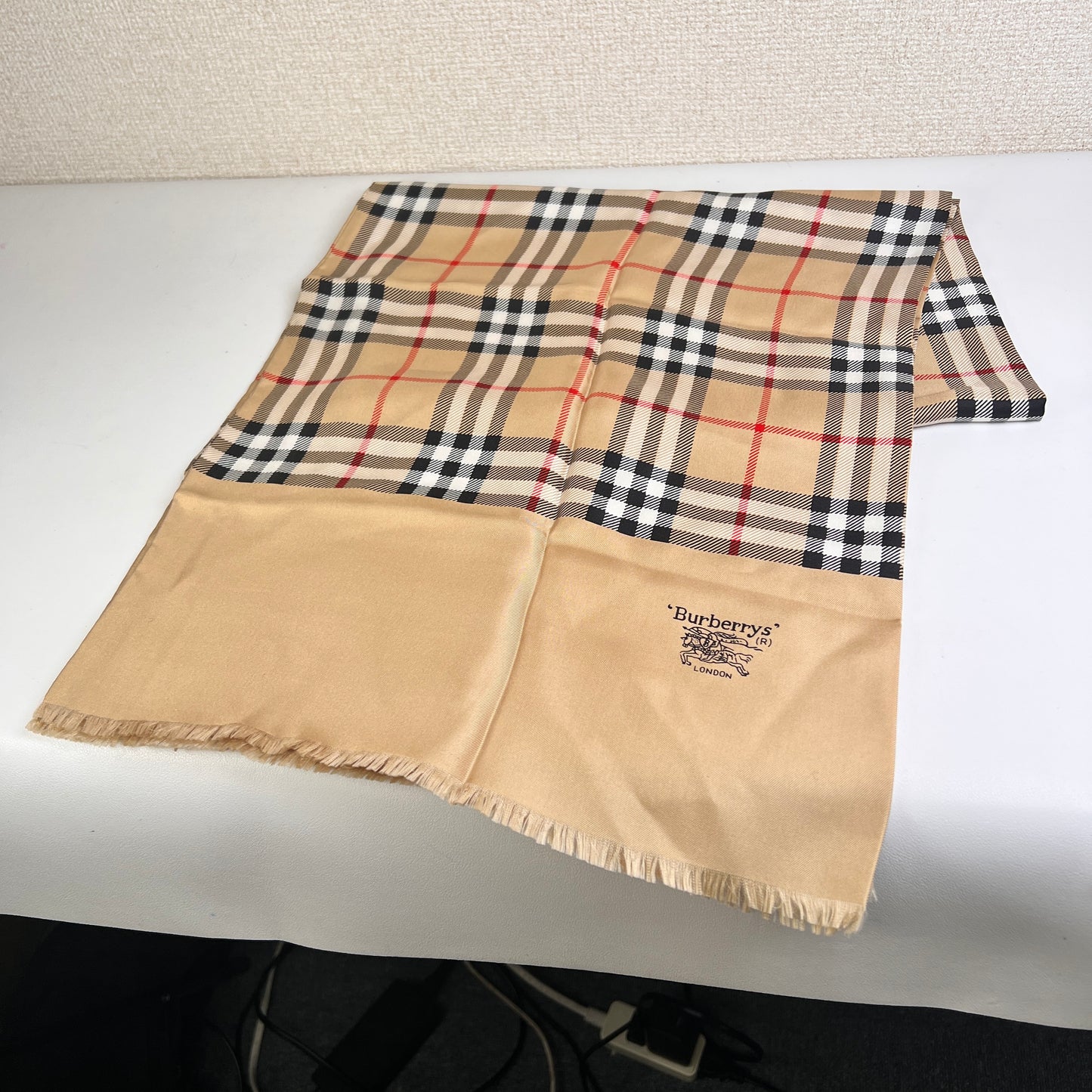 Burberry Beige Scarves A-15645
