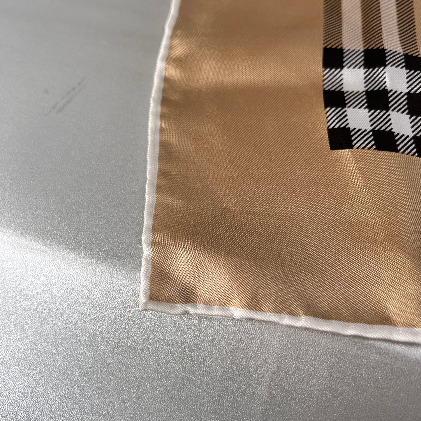 Burberry Beige Scarves A-15648