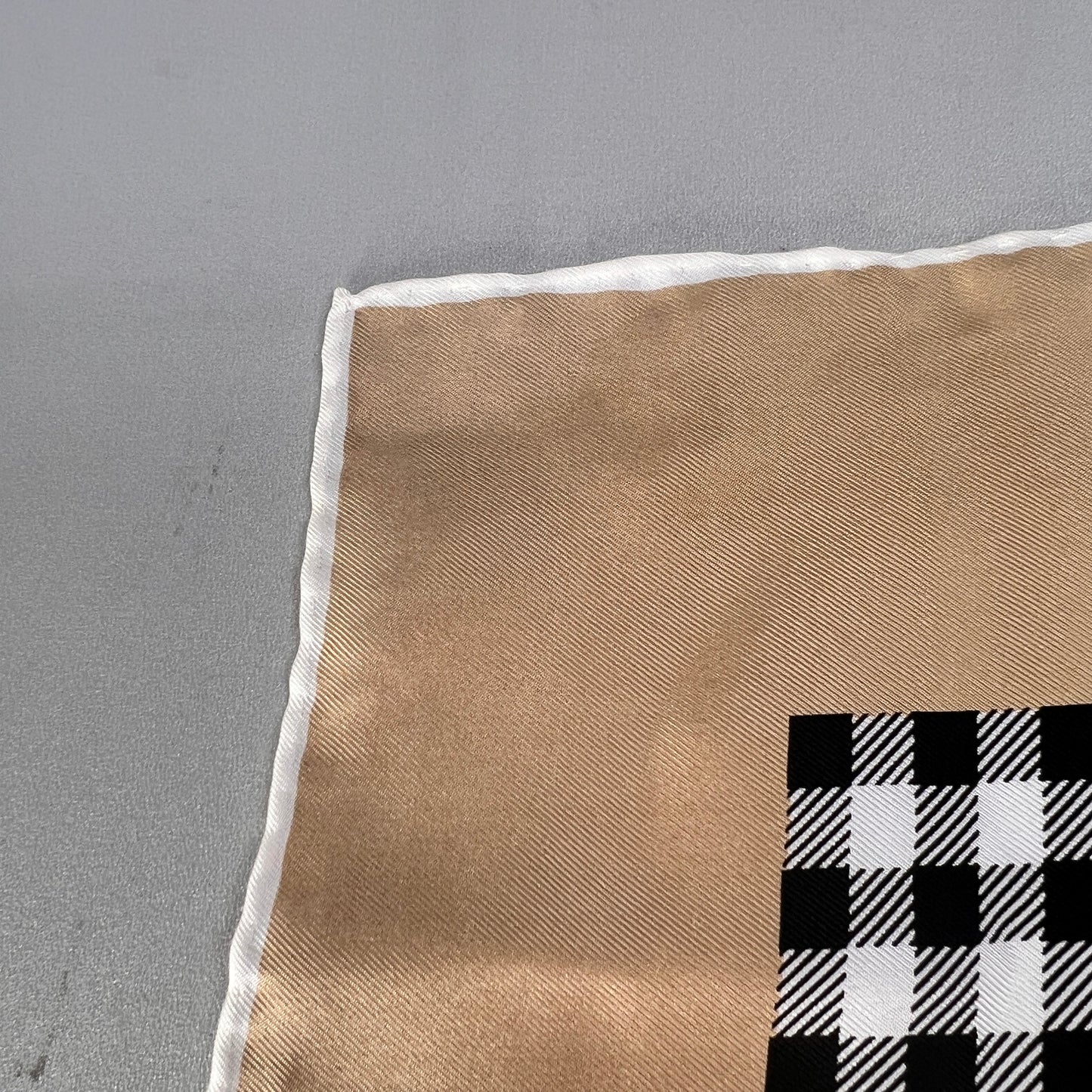 Burberry Beige Scarves A-15648