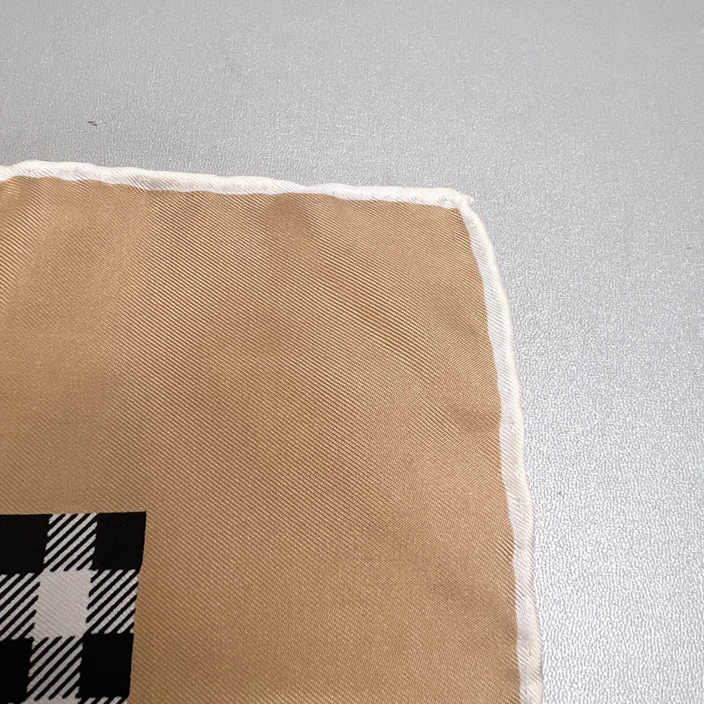 Burberry Beige Scarves A-15648