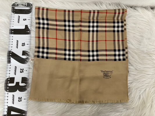 Burberry Beige Scarves A-15654