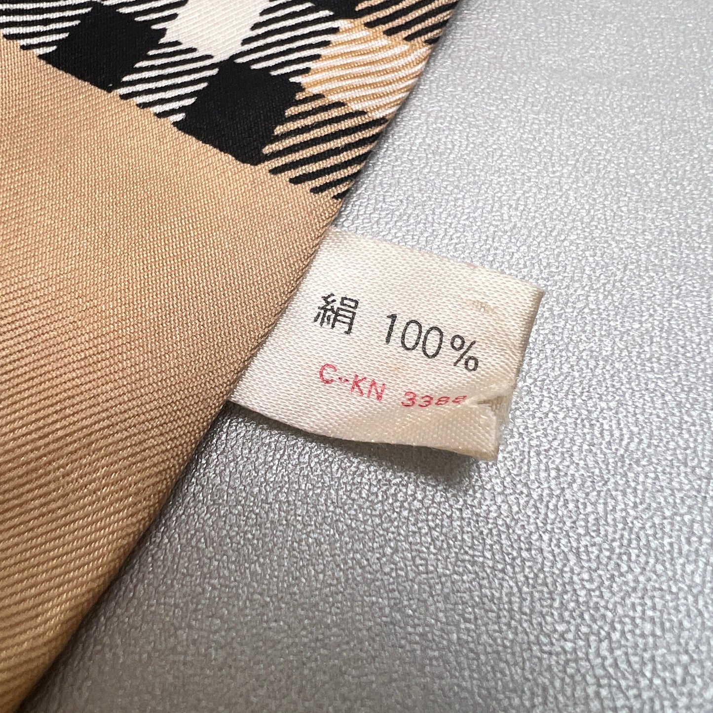 Burberry Beige Scarves A-15654