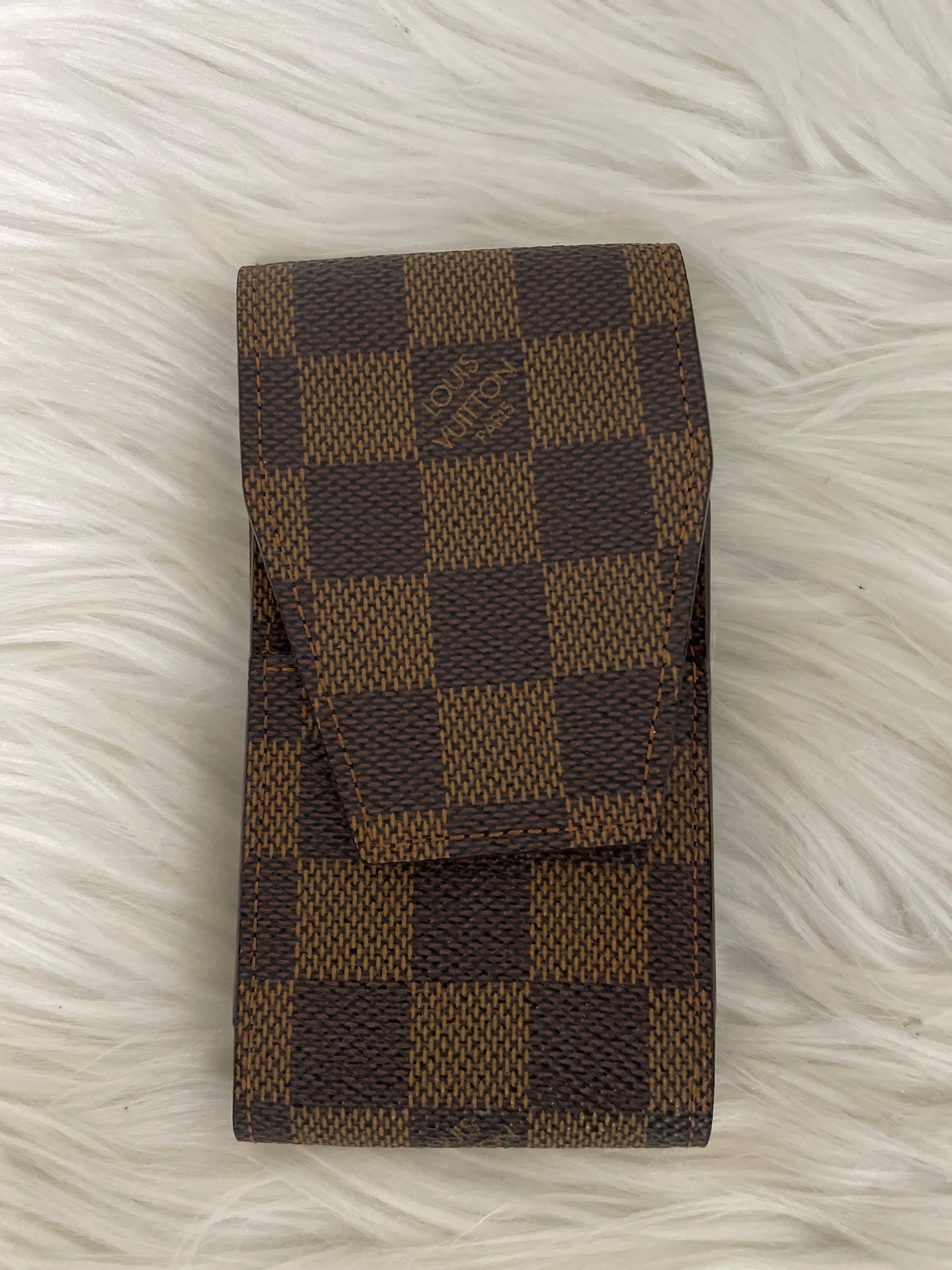 Louis Vuitton Brown Pouches A-15669