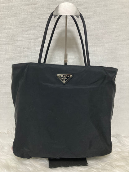 Prada Black Tote Bags A-15671