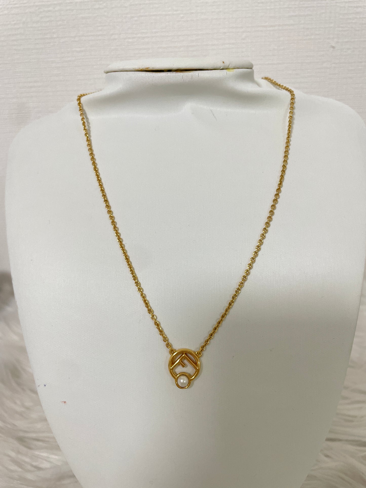 Fendi Gold Necklaces A-15672
