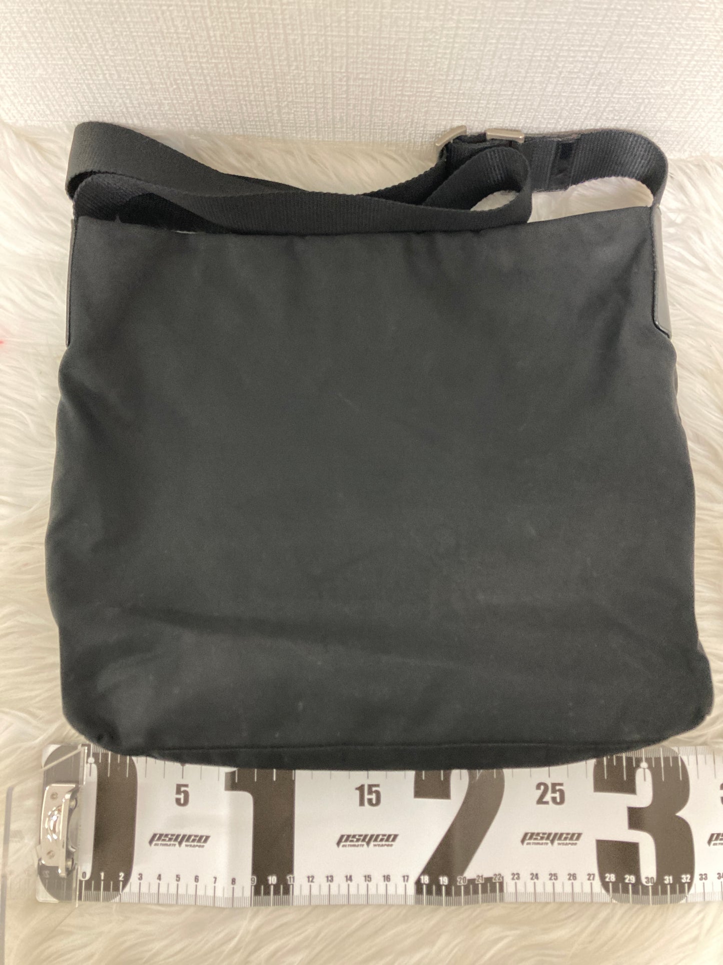 Prada Black Shoulder Bags A-15674